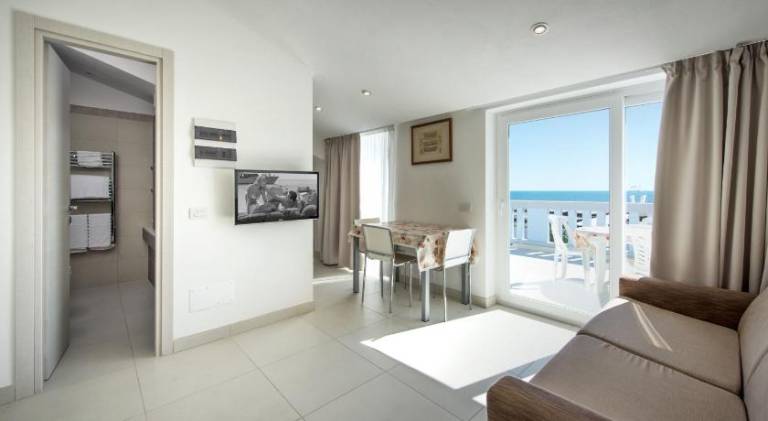 Hotel Capri & Residence — photo 2