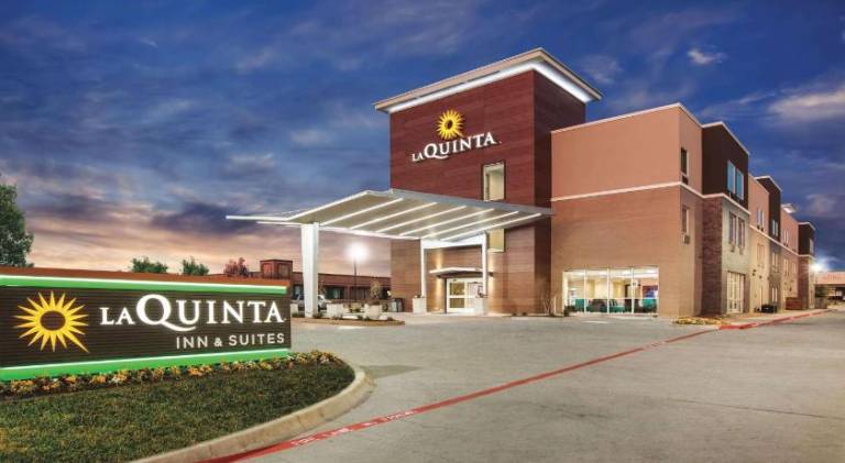 La Quinta Inn & Suites by Wyndham Dallas Northeast-Arboretum — photo 2