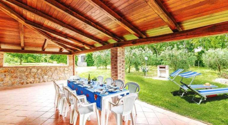 Villa with pool — photo 2