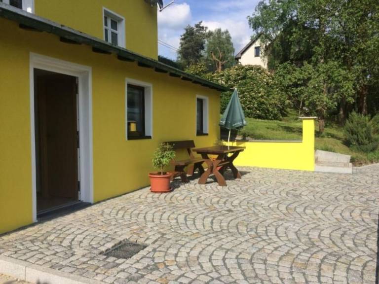 House with grill, terrace & yard | Nature view — photo 3