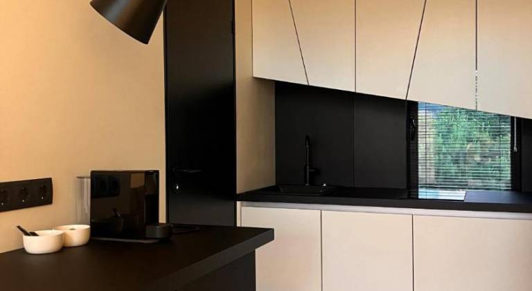 Beautiful serviced apartment with terrace & yard | Dogs allowed — photo 5