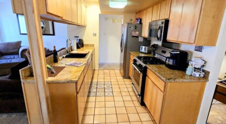 Vacation home with hot tub | Pets are welcome — photo 5