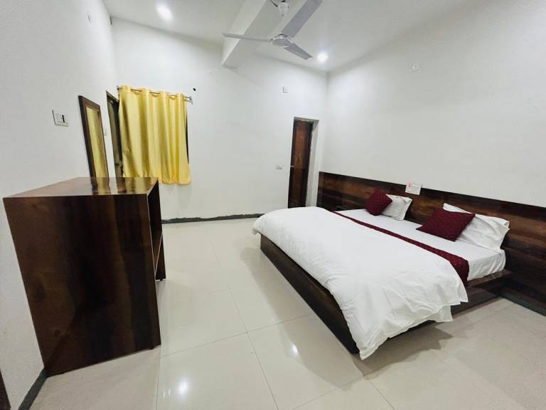Hotel Maurya Vihar Bodhgaya in Patna