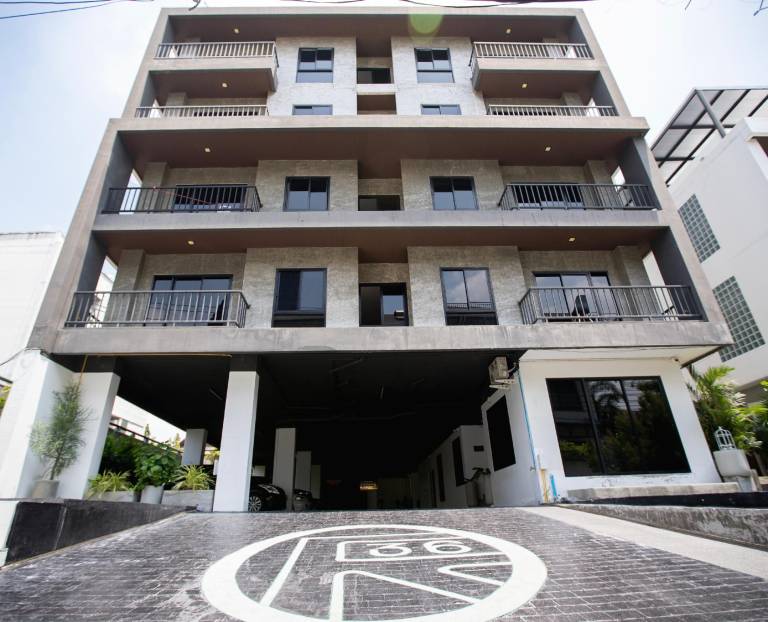 Serviced apartment with hot tub, terrace & garden in Koh Lipe
