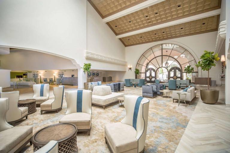 Hilton Santa Barbara Beachfront Resort — photo 2