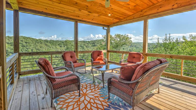 4 Leaf Clover Massive Views Dog Friendly King Beds