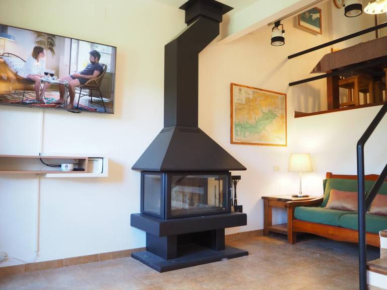 Wonderful rental apartment with barbeque & patio | Mountain view | Pet-friendly — photo 5