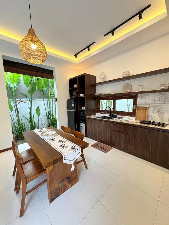 Spacious vacation home with pool | Perfect for remote work | Pets allowed — photo 4