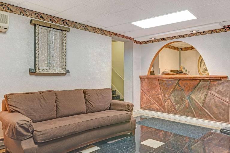 Days Inn by Wyndham Ridgefield — photo 2