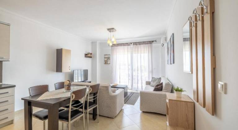 Apartment with 2 rooms for 5 persons — photo 3