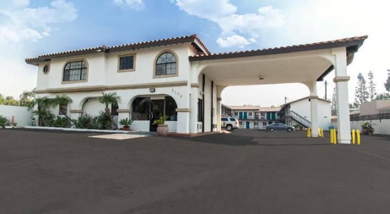 MAGNOLIA TREE HOTEL IN ANAHEIM
