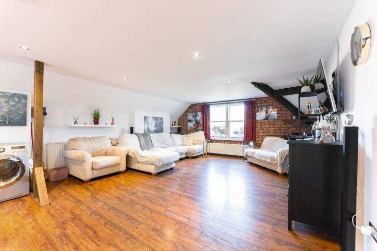 Luxury Holiday Gateway in a Popular Trendy hotspot