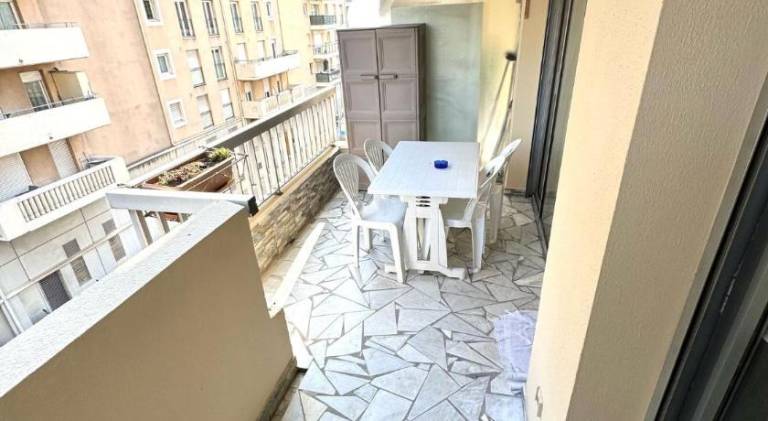 Apartment with 1 room for 4 persons — photo 3