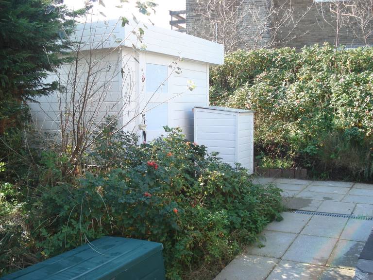 Rental apartment with yard & terrace — photo 2