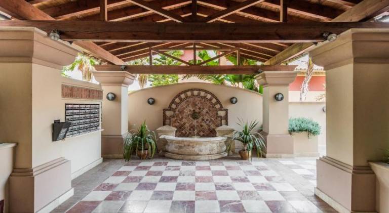 Rental apartment with pool — photo 4