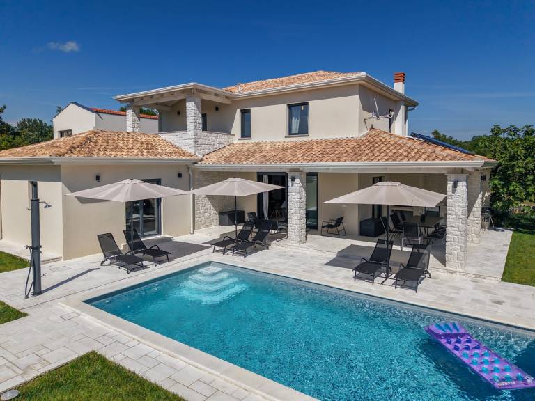 Villa Žužići