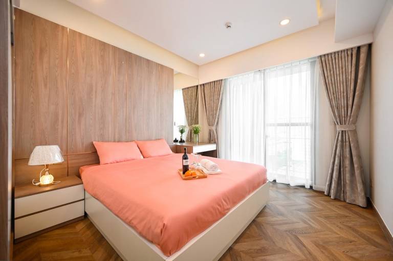 Pleasant serviced apartment with patio, pool & garden | Suitable for remote work | Dogs allowed — photo 2