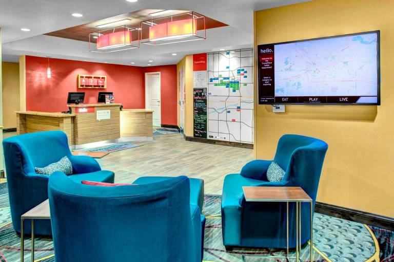 TownePlace Suites by Marriott Bakersfield West — photo 5