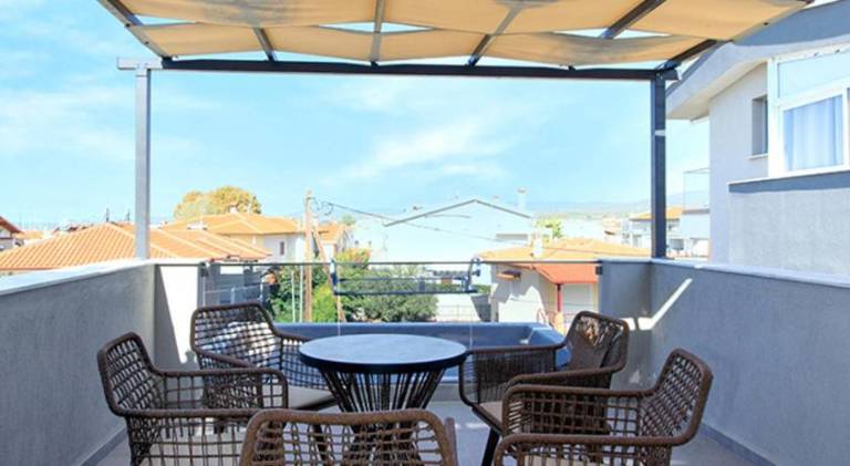 Vacation home with patio | Suitable for remote work — photo 4