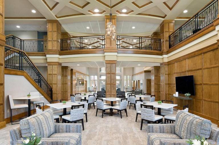 ClubHouse Hotel & Suites Rapid City — photo 2