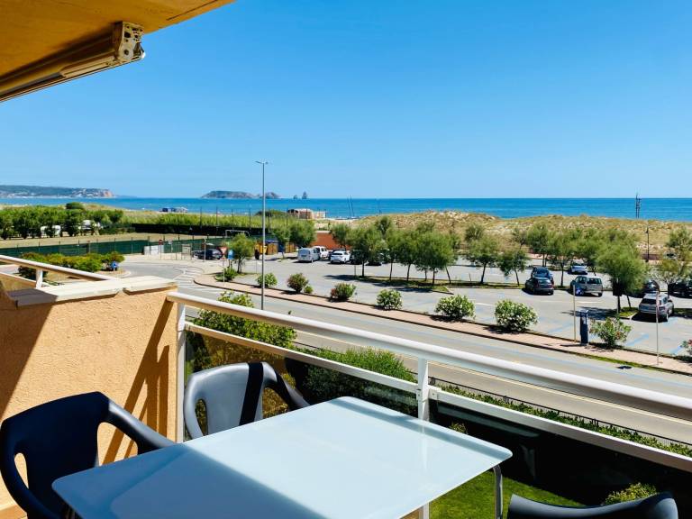 Holiday apartment with garden, patio & pool | Nature view — photo 4