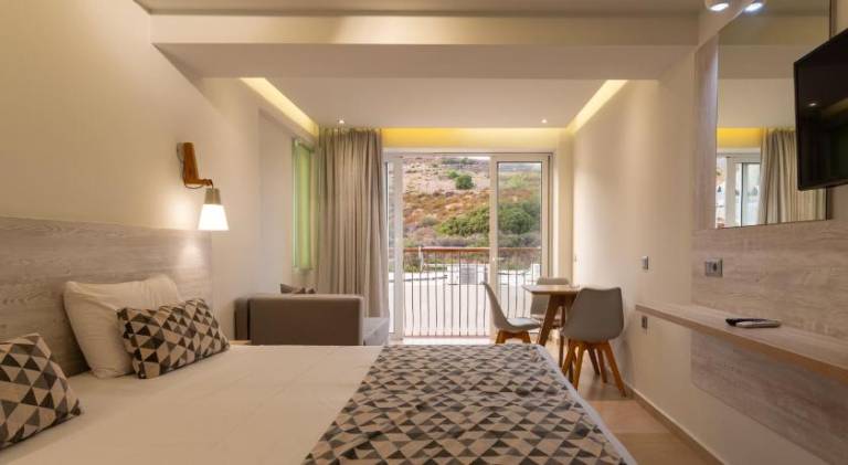 Charming apartment with terrace & pool | Close to the beach | Dogs allowed — photo 3