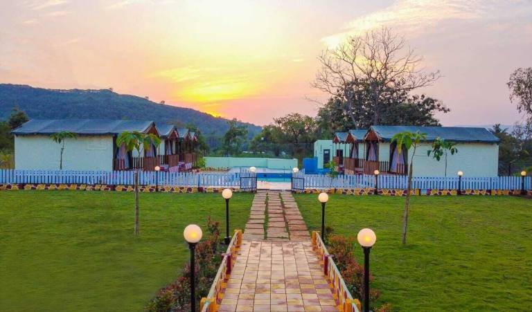 Camping Khadakwasla Lake