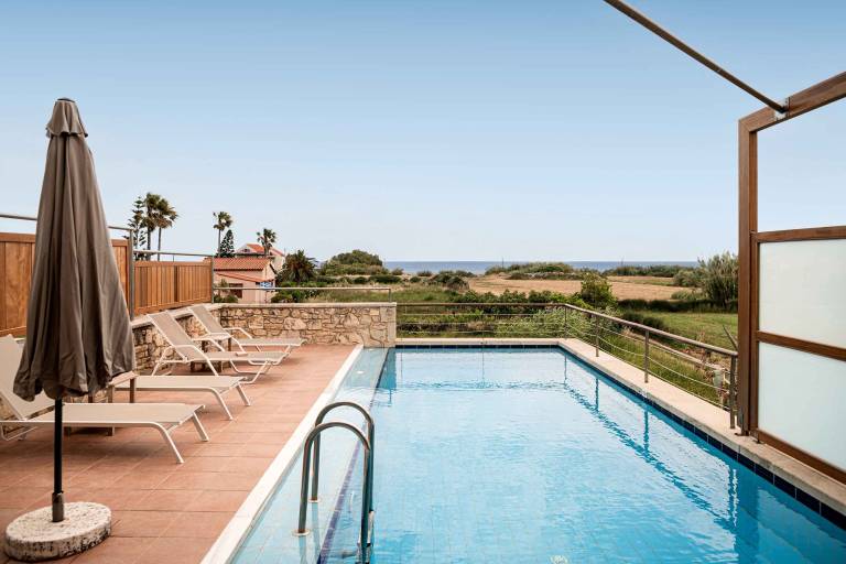 Corali Villa II Seaview Pool & 450m to Beach