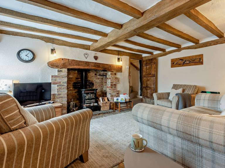 2 Bed in Pett 94200