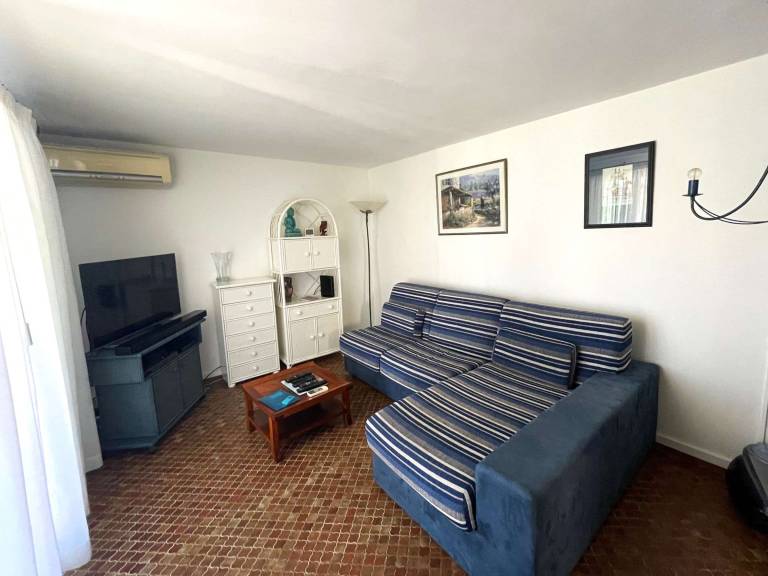 Charming T2 for 4, near beach and shops, parking, air-con, Wi-Fi — photo 2