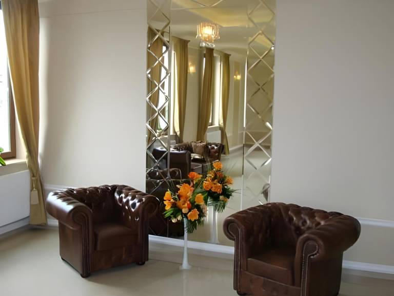 Nice serviced apartment with patio & yard | Pets allowed — photo 4