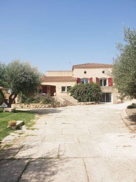 Villa  Castries