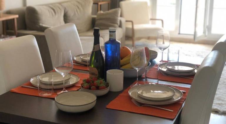 Fully equipped spacious holiday apartment with garden, private pool & patio | Perfect for remote work | Dogs allowed — photo 4