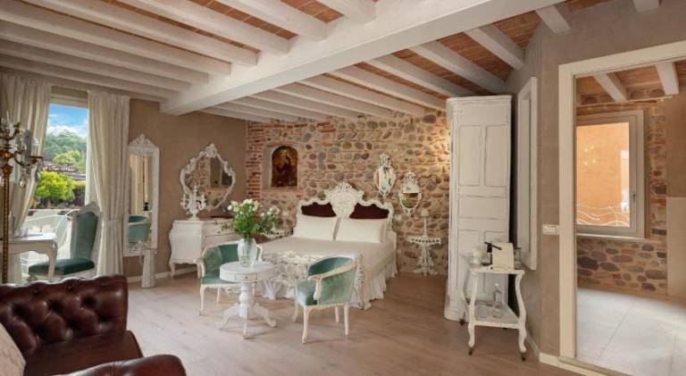 Regia Rosetta - Royal Rooms Borghetto — photo 4
