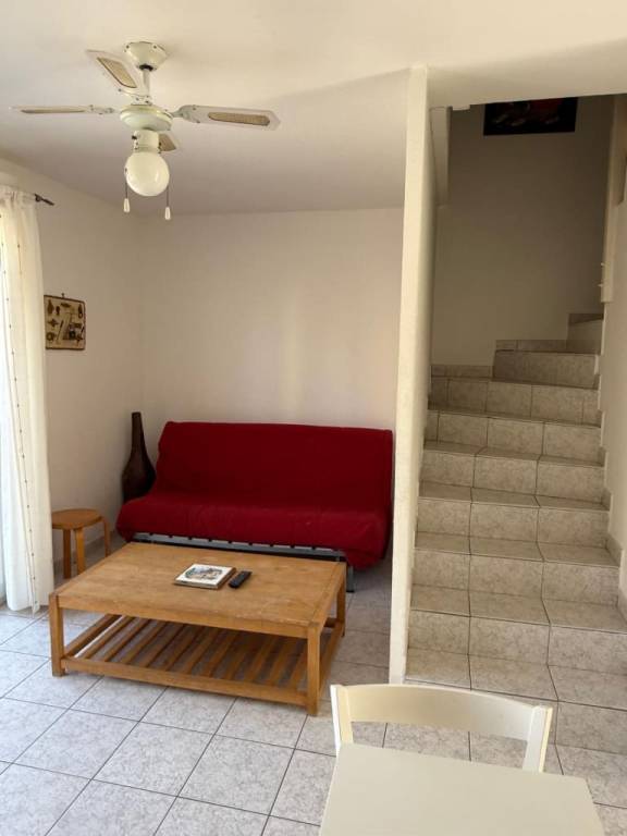 Vacation home with yard & terrace — photo 2