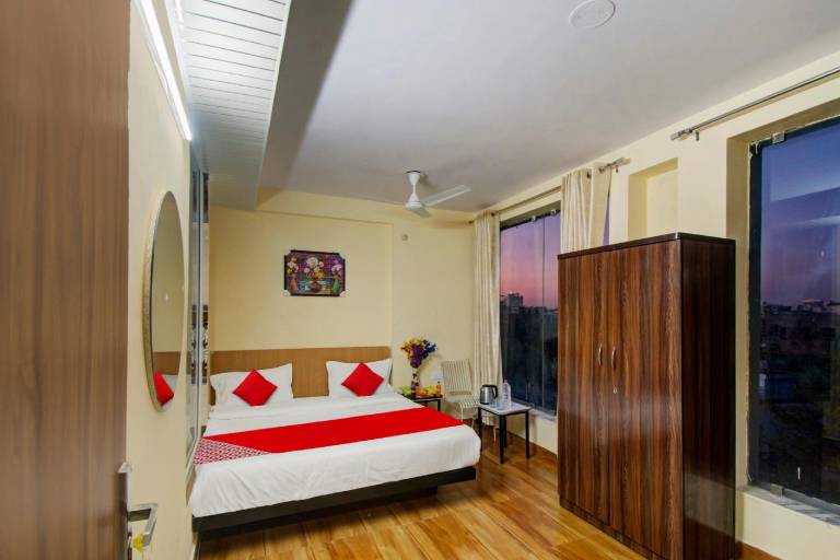 Hotel O Silver Stay 02
