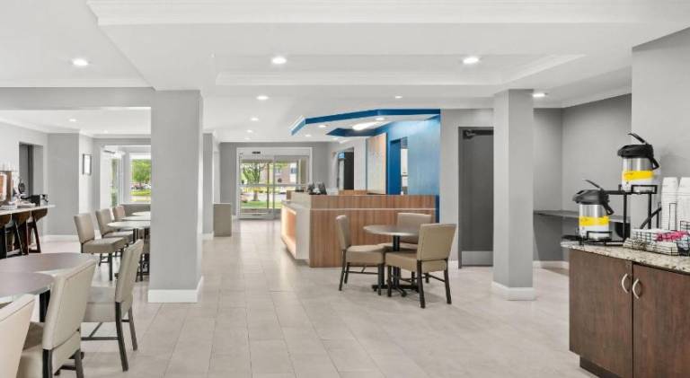 Microtel Inn & Suites by Wyndham Lexington — photo 3