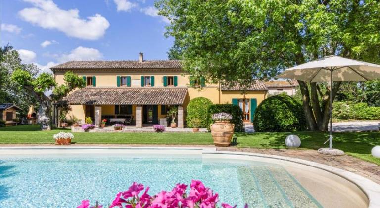 Vacation home with pool | Pets allowed in Pesaro