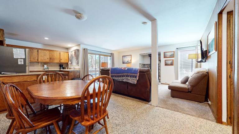 Condo with sauna, hot tub & heated pool — photo 4