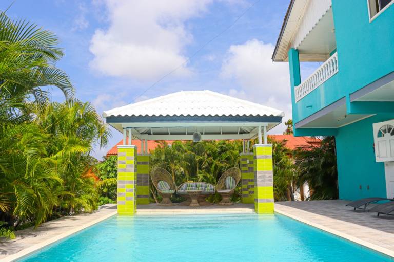 CAS Grandi 8pers appartement met zwembad & Fitness