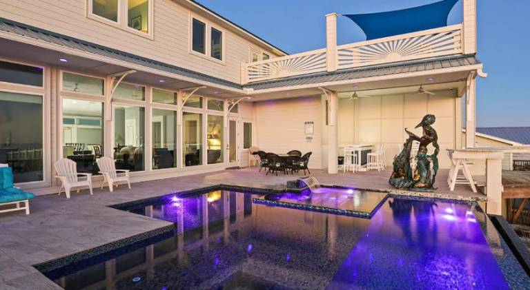 Ample vacation home with pool | Pets are welcome in Gulf Shores, AL