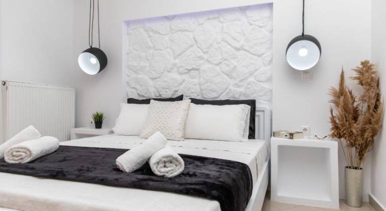 Pleasant apartment with terrace & yard | Dogs allowed in Naxos