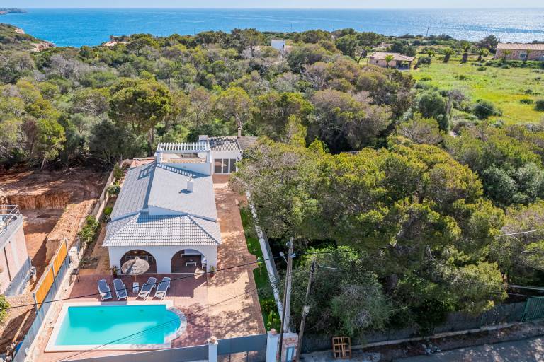 Vacation Home "Villa Abril" with Mountain View, Pool, & Wi-Fi — photo 4