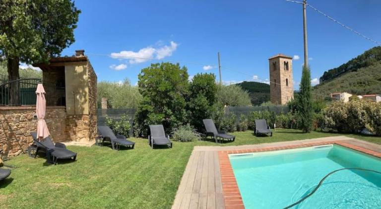 Fully equipped villa with private pool, grill & yard | Perfect for remote work | Dogs allowed — photo 3