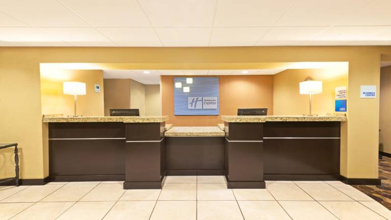 Holiday Inn Express Hotel & Suites Colby By IHG — photo 4