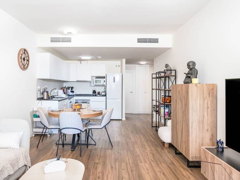 Child-friendly pleasant apartment with yard, patio & pool | Dogs allowed — photo 4