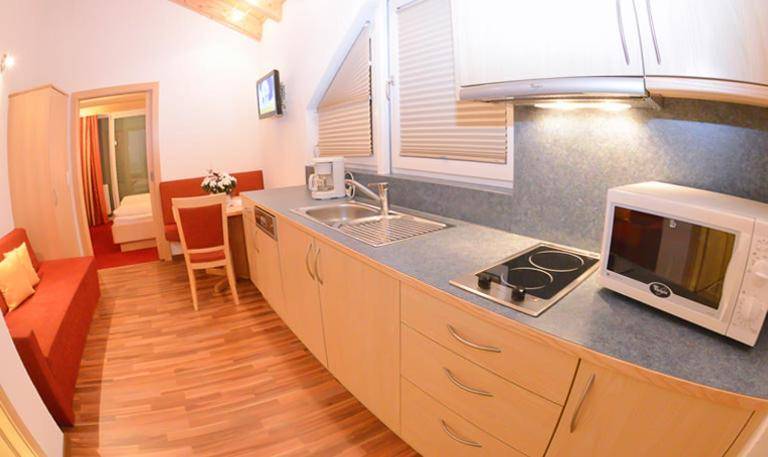 Rental apartment with 2 rooms for 5 persons — photo 3
