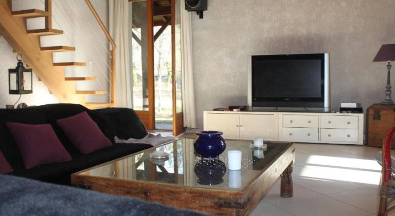 Villa with jacuzzi — photo 2