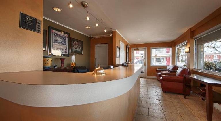 Campus Inn & Suites Eugene Downtown — photo 3