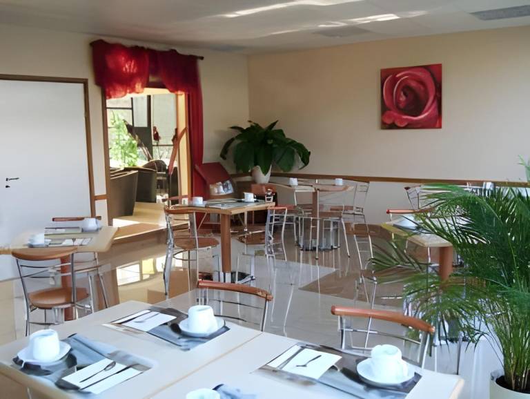 Sejours and Affaires Geneve Saint Genis — photo 4